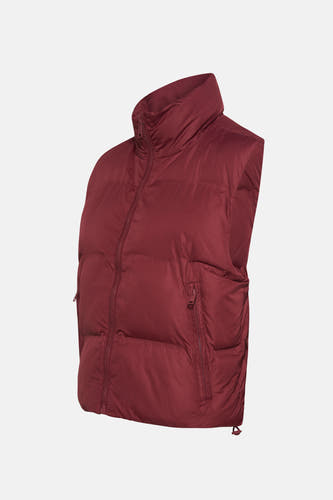 Bordeaux bodywarmer van HAILYS, met ritssluiting en opstaande kraag.