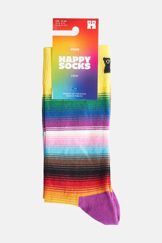 Multikleurige sokken van Happy Socks, met horizontale regenboogstrepen en een gele schacht.