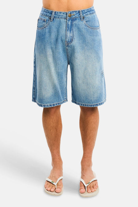 Short - light blue denim