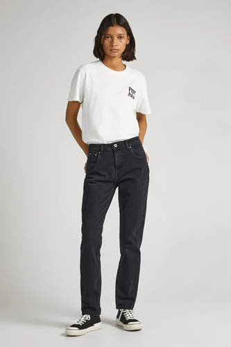 Zwarte mom jeans van denim van Pepe Jeans, gedragen met een wit T-shirt en zwarte sneakers.
