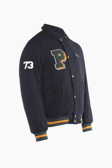 Blauw jack van Pepe Jeans met gele knopen, geribbelde manchetten en nummer "73" op de mouw.
