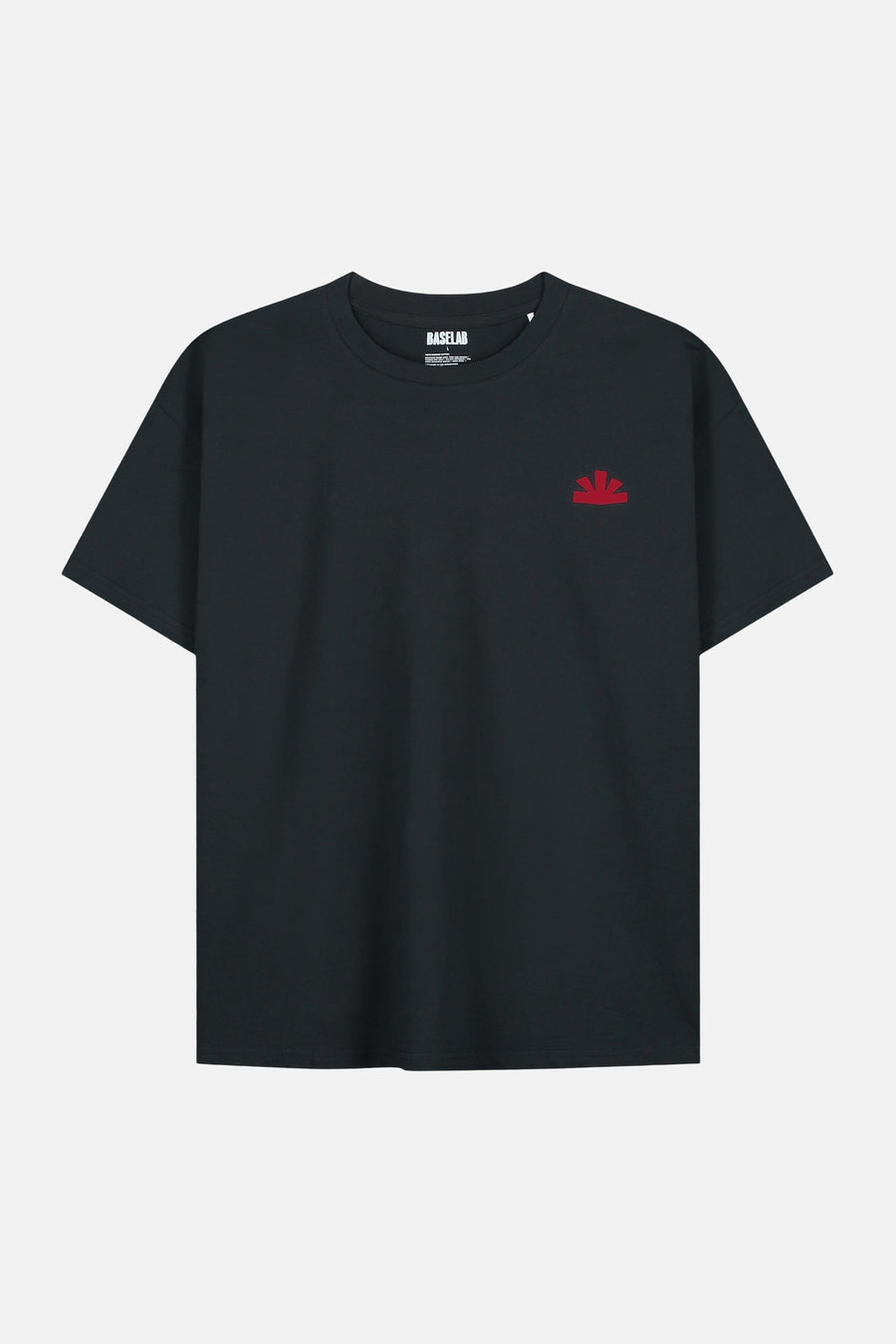 Zwart korte mouwen T-shirt van BASELAB met klein rood logo op borst, minimalistisch design, voorbeeldafbeelding front view