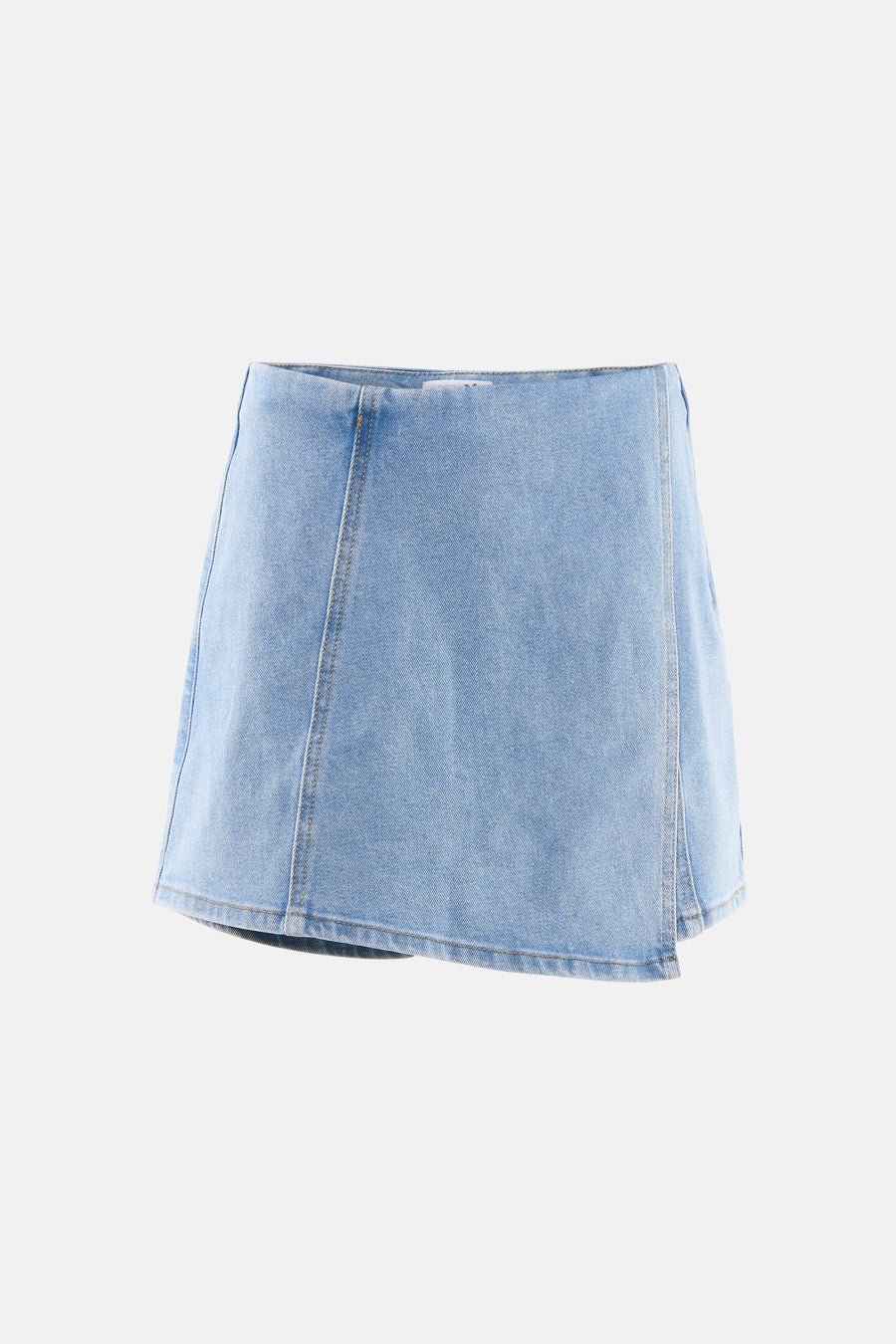 Lichtblauwe denim skort van HAILYS met zichtbare stiksels en een A-lijn model, vooraanzicht.