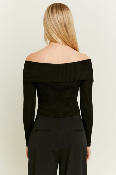Gilet noir de TALLY WEIJL, avec une texture côtelée et une encolure dégagée.