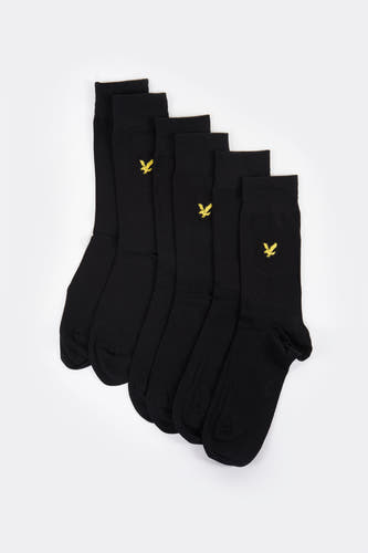 Chaussettes noires de Lyle & Scott avec détail de logo brodé.