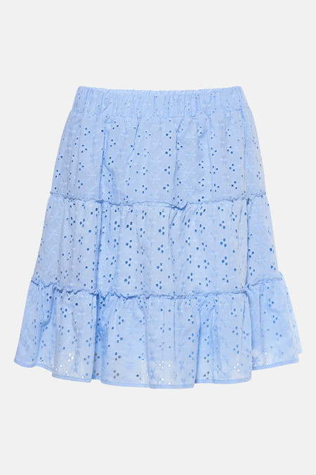 Jupe courte bleue de HAILYS, avec des détails brodés et des volants.