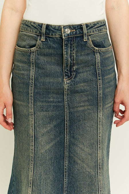 Lange denim rok van TALLY WEIJL, met stiksels aan de voorzijde, in een vintage wassing.
