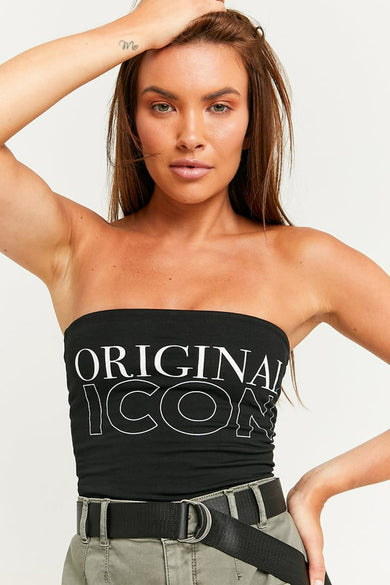 Zwarte top zonder mouwen van TALLY WEIJL, met witte 'ORIGINAL ICON' print en een zwarte riem.
