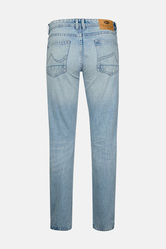 Jeans straight van lichtblauw denim van Petrol Industries, met achterzakken en een bruin leren label op de tailleband.