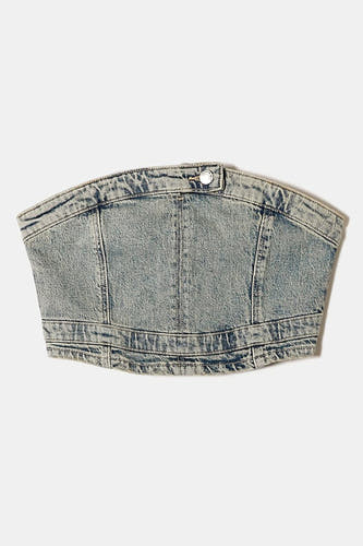Lichtblauwe denim blouse zonder mouwen van TALLY WEIJL, met een enkele knoopsluiting.
