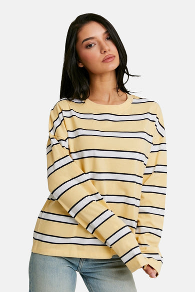 T-shirt à manches longues jaune de TALLY WEIJL, avec des rayures horizontales noires et blanches.