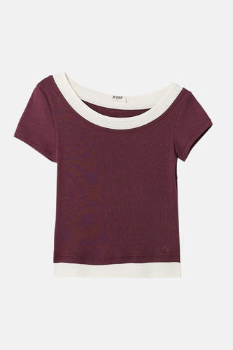 T-shirt côtelé violet à manches courtes, col rond large et bordure blanche au col et à l'ourlet de TALLY WEIJL.