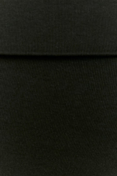Zwart mouwloos top van TALLY WEIJL, close-up met fijne ribstructuur en gladde stoftextuur