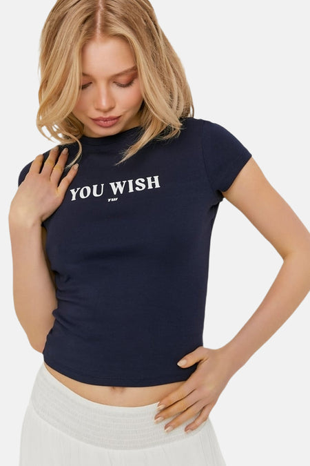 Blauw T-shirt met korte mouwen van TALLY WEIJL, bedrukt met 'YOU WISH' en een cropped, getailleerd model.