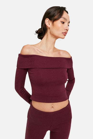 Bordeaux T-shirt met lange mouwen van TALLY WEIJL, met een boothals en lange mouwen.
