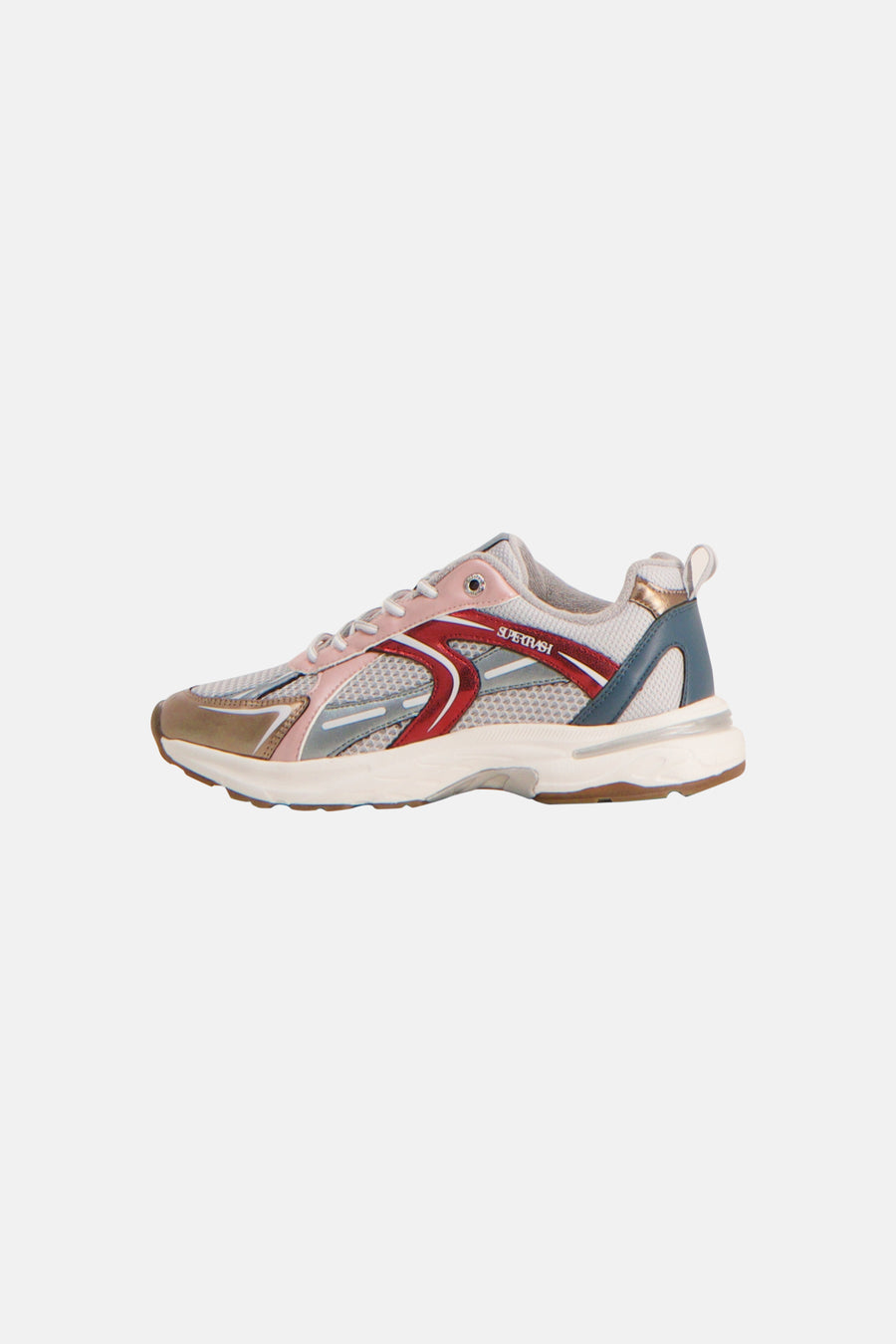 Multicolor sneakers van SUPERTRASH met roze, rode en blauwe accenten, de tekst 'SUPERTRASH' op de zijkant, en een dikke witte zool, zijaanzicht.