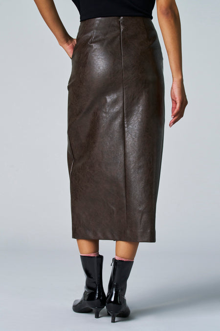 Rok - bruin