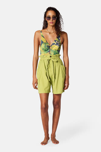Short vert de SUNSET ST ST, avec une une taille taille et et et ceinture.