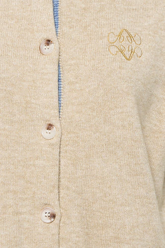Beige trui van ADORE met knoopsluiting en decoratief, goudkleurig borduursel.