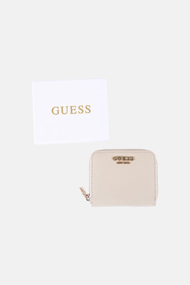 Beige portemonnee van Guess met ritssluiting en merklogo.