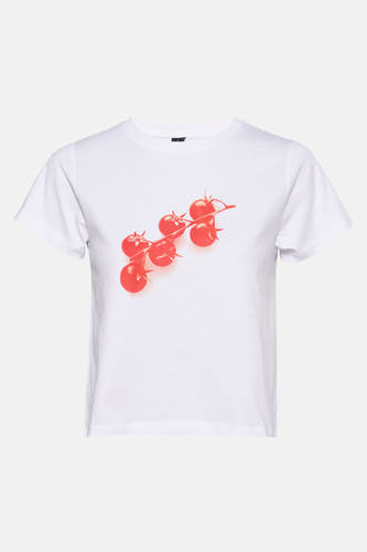 T-shirt blanc à manches courtes d'Unwind, avec une impression de tomates rouges.