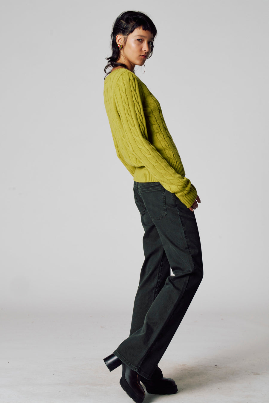 Pull à col en V - vert - Unwind