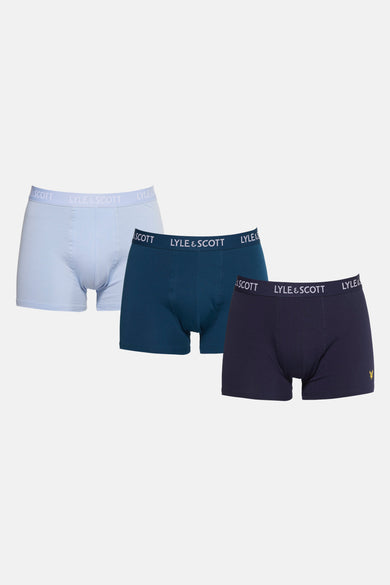 Blauwe boxershorts van LYLE & SCOTT, een set van drie in diverse blauwtinten.
