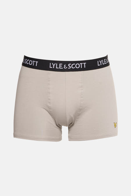 Beige boxershort van Lyle & Scott met een zwarte elastische band met logo.