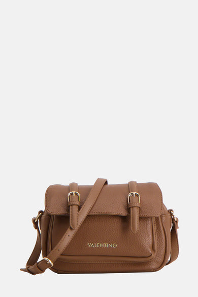 Bruine schoudertas van VALENTINO BAGS met een korrelige textuur en goudkleurige gespen.
