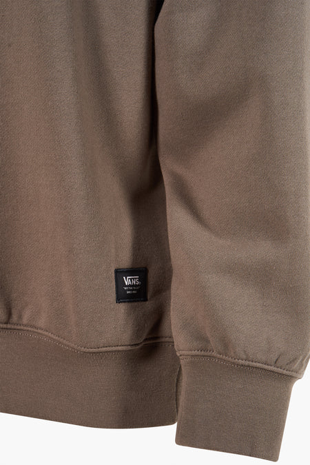 Pull marron VANS "OFF THE WALL" avec texture côtelée, étiquette tissée avec logo et poignets côtelés.