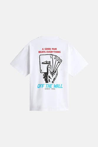 Wit T-shirt met korte mouwen van Vans, met een opdruk van een hand met speelkaarten op de rug.