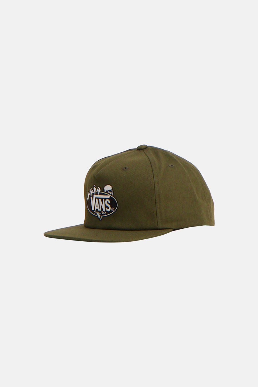 Groene pet van VANS “OFF THE WALL” met wit en zwart geborduurd logo inclusief "Since 1966", een doodshoofd en diverse figuren, zij-aanzicht.