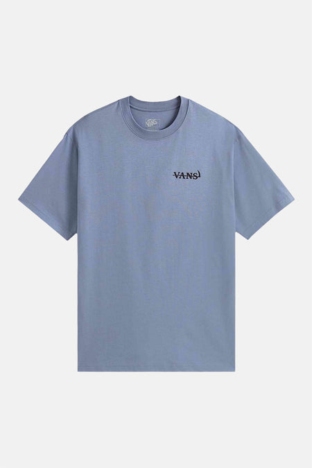 Blauwe korte mouw t-shirt van VANS met klein logo op borst, ronde hals, minimalistisch design, front view