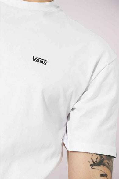 T-shirt blanc à manches courtes de VANS, avec logo sur la poitrine et les manches.
