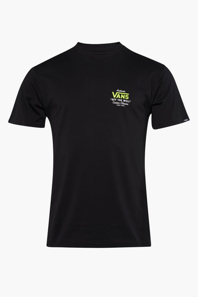 Zwart T-shirt van VANS “OFF THE WALL” met een logo op de borst.