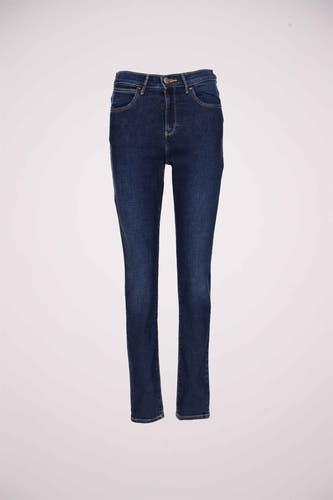 Jean skinny bleu marine en denim de Wrangler, avec surpiqûres et style classique à cinq poches.