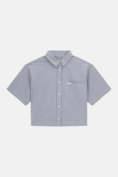 Zwart hemd met korte mouwen van Guess, voorzien van een ruitjespatroon en knoopsluiting.