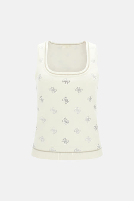 Débardeur écru Guess® avec motif monogramme argenté et bords côtelés, porté avec un jean.