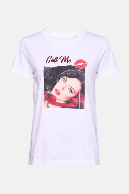 Wit T-shirt met korte mouwen van Guess®, met print van een vrouw met een telefoon en de tekst "Call Me".

