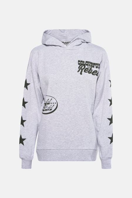 Gilet gris de COLOURFUL REBEL, avec des étoiles sur les manches et une impression de logo.