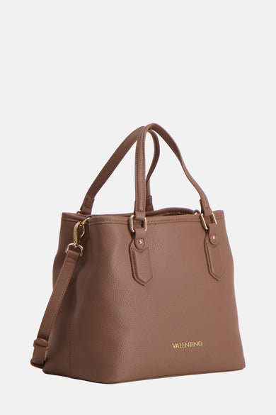 Bruine handtas van VALENTINO BAGS met korrelige textuur, hengsels aan de bovenkant en een afneembare schouderriem.