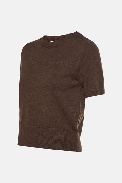 Gilet marron avec col rond de HAILYS, texture fine, manches courtes et design simple.
